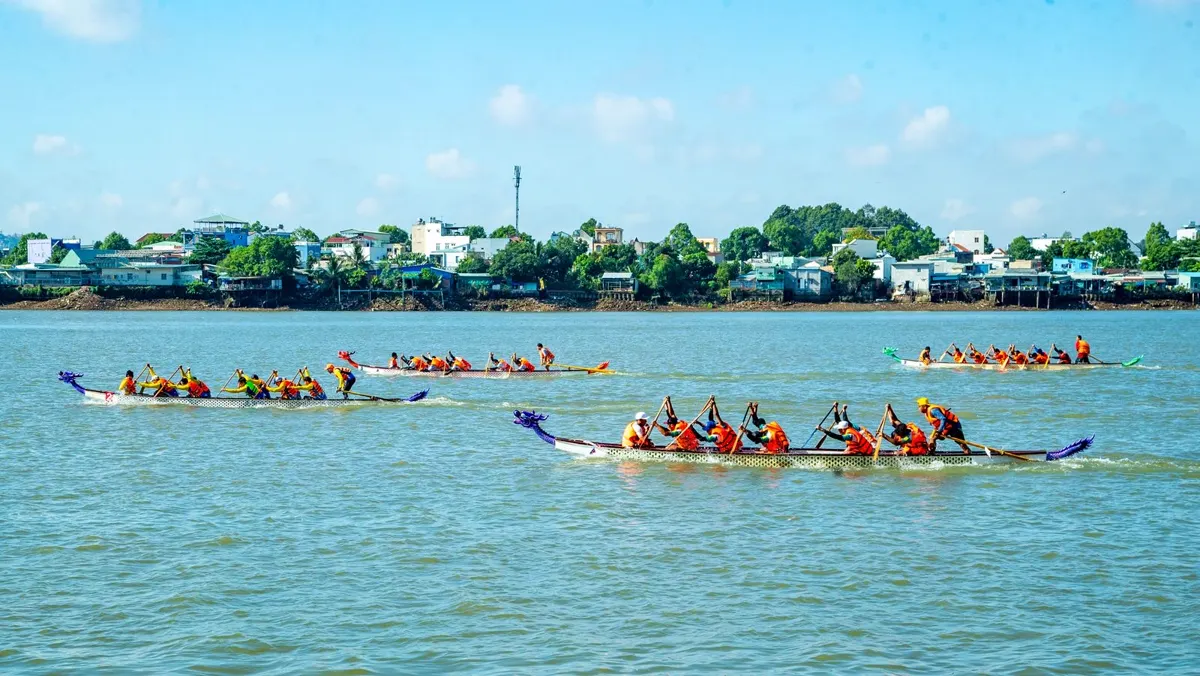 Oóc Om Bóc 2026 ở Cần Thơ: lịch, đua ghe ngo, cách đi Oóc Om Bóc 2026 ở Cần Thơ: lịch, đua ghe ngo, cách đi